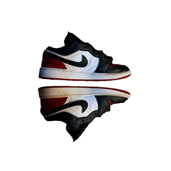 Air Jordan 1 Low GS 'Bred Toe 2.0' 4Y - Picture 3 of 7